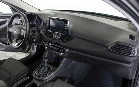 Hyundai i30 III, 2022 год, 1 995 000 рублей, 9 фотография