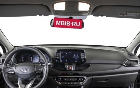 Hyundai i30 III, 2022 год, 1 995 000 рублей, 12 фотография