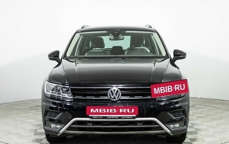 Volkswagen Tiguan II, 2019 год, 2 749 000 рублей, 2 фотография