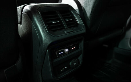 Volkswagen Tiguan II, 2019 год, 2 749 000 рублей, 17 фотография