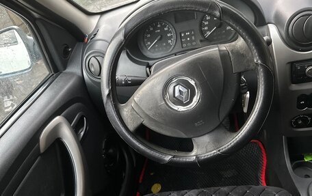 Renault Logan I, 2015 год, 410 000 рублей, 11 фотография