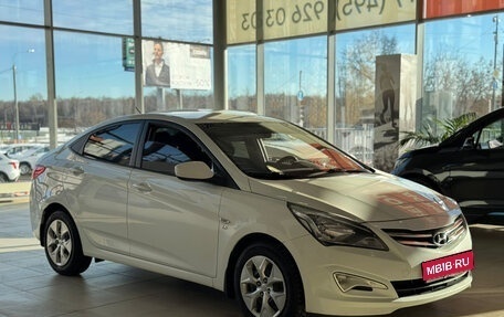 Hyundai Solaris II рестайлинг, 2015 год, 1 069 000 рублей, 1 фотография
