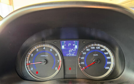 Hyundai Solaris II рестайлинг, 2015 год, 1 069 000 рублей, 10 фотография