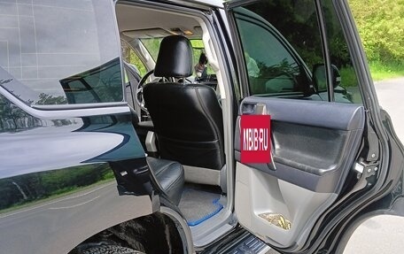 Toyota Land Cruiser Prado 150 рестайлинг 2, 2011 год, 2 300 000 рублей, 2 фотография