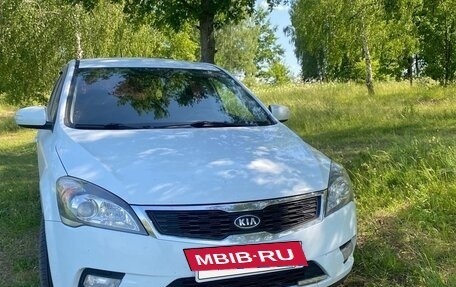 KIA cee'd I рестайлинг, 2010 год, 825 000 рублей, 12 фотография