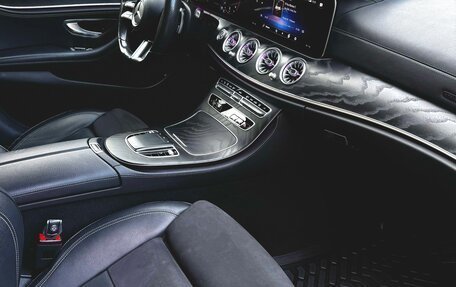 Mercedes-Benz E-Класс, 2020 год, 4 470 000 рублей, 14 фотография