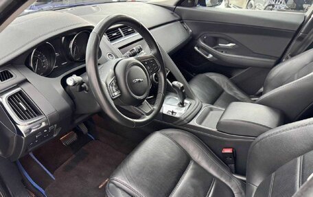 Jaguar E-Pace, 2019 год, 3 220 000 рублей, 12 фотография