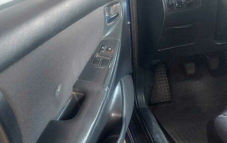 Toyota Corolla, 2004 год, 559 000 рублей, 9 фотография