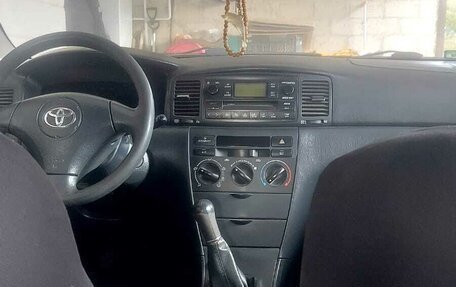 Toyota Corolla, 2004 год, 559 000 рублей, 5 фотография