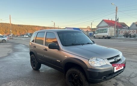 Chevrolet Niva I рестайлинг, 2017 год, 770 000 рублей, 7 фотография