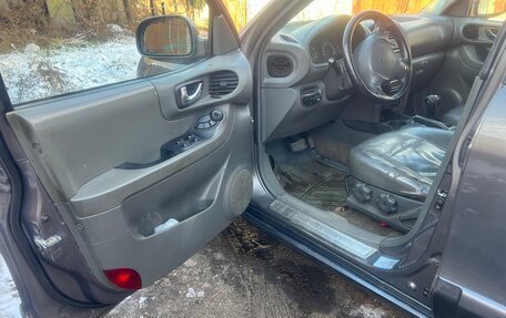 Hyundai Santa Fe III рестайлинг, 2004 год, 390 000 рублей, 13 фотография