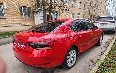 Skoda Superb III рестайлинг, 2020 год, 3 200 000 рублей, 2 фотография