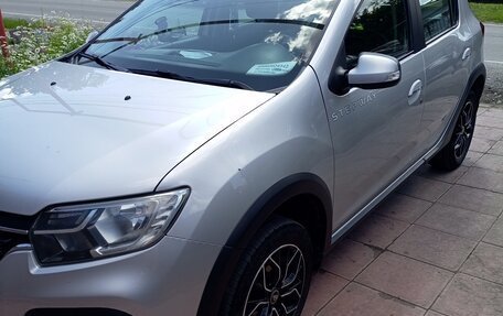 Renault Sandero II рестайлинг, 2020 год, 1 050 000 рублей, 4 фотография