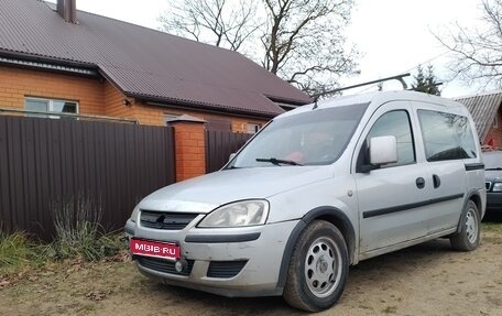 Opel Combo C, 2005 год, 275 000 рублей, 1 фотография
