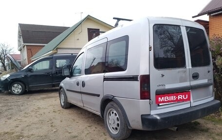 Opel Combo C, 2005 год, 275 000 рублей, 3 фотография