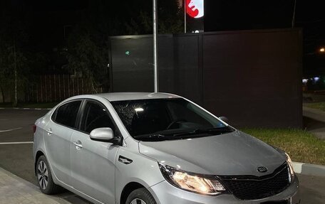 KIA Rio III рестайлинг, 2016 год, 835 000 рублей, 1 фотография