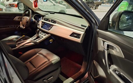 Geely Atlas I, 2022 год, 1 600 000 рублей, 13 фотография