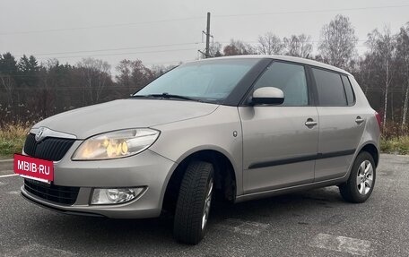 Skoda Fabia II, 2012 год, 820 000 рублей, 2 фотография