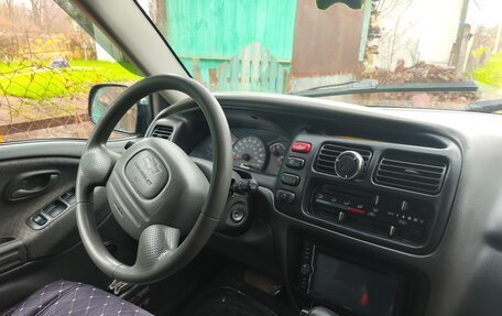 Chevrolet Tracker II, 2001 год, 400 000 рублей, 7 фотография