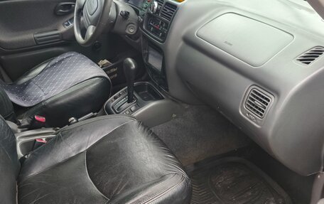 Chevrolet Tracker II, 2001 год, 400 000 рублей, 8 фотография