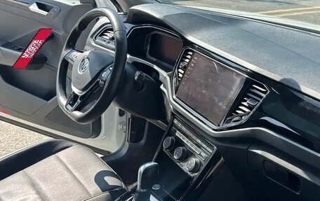 Volkswagen T-Roc I, 2021 год, 1 300 000 рублей, 7 фотография