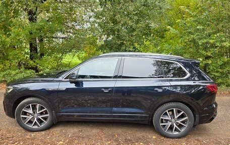 Volkswagen Touareg III, 2019 год, 5 990 000 рублей, 1 фотография