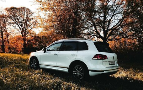Volkswagen Touareg III, 2016 год, 2 200 000 рублей, 2 фотография