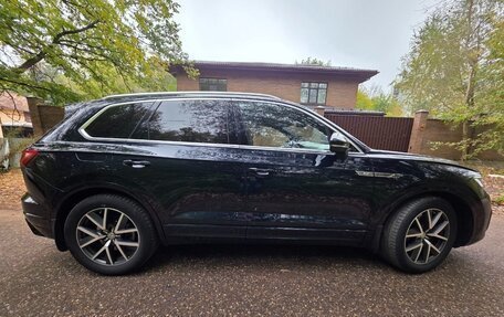 Volkswagen Touareg III, 2019 год, 5 990 000 рублей, 7 фотография