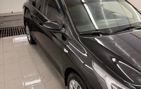 Hyundai Solaris II рестайлинг, 2021 год, 1 590 000 рублей, 6 фотография