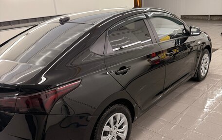 Hyundai Solaris II рестайлинг, 2021 год, 1 590 000 рублей, 5 фотография