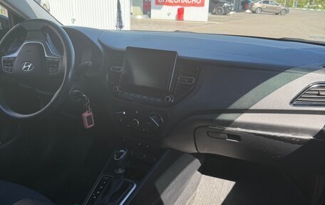 Hyundai Solaris II рестайлинг, 2021 год, 1 590 000 рублей, 9 фотография