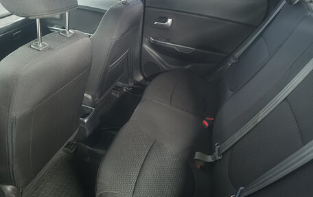 KIA Rio III рестайлинг, 2012 год, 849 000 рублей, 18 фотография