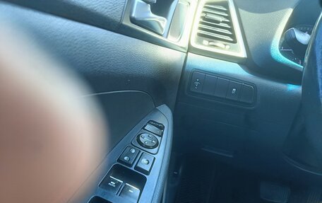 Hyundai Tucson III, 2016 год, 1 690 000 рублей, 7 фотография