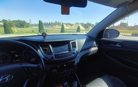 Hyundai Tucson III, 2016 год, 1 690 000 рублей, 16 фотография