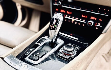 BMW 5 серия, 2010 год, 1 550 000 рублей, 13 фотография