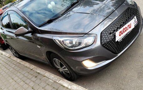 Hyundai Solaris II рестайлинг, 2012 год, 620 000 рублей, 5 фотография