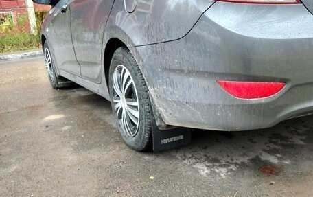 Hyundai Solaris II рестайлинг, 2012 год, 620 000 рублей, 8 фотография