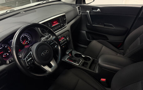 KIA Sportage IV рестайлинг, 2019 год, 2 320 000 рублей, 9 фотография