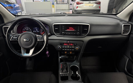 KIA Sportage IV рестайлинг, 2019 год, 2 320 000 рублей, 10 фотография