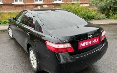 Toyota Camry, 2008 год, 900 000 рублей, 4 фотография