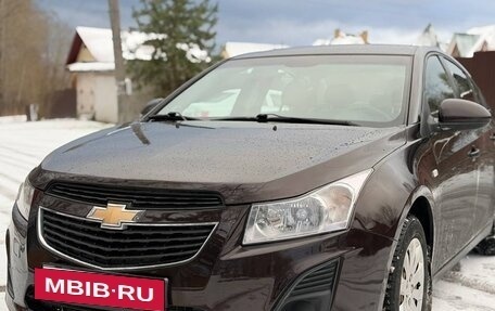 Chevrolet Cruze II, 2013 год, 690 000 рублей, 3 фотография