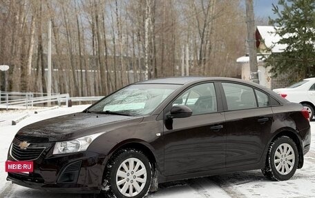 Chevrolet Cruze II, 2013 год, 690 000 рублей, 4 фотография