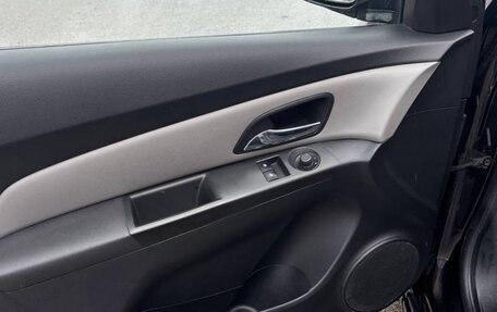 Chevrolet Cruze II, 2013 год, 690 000 рублей, 19 фотография