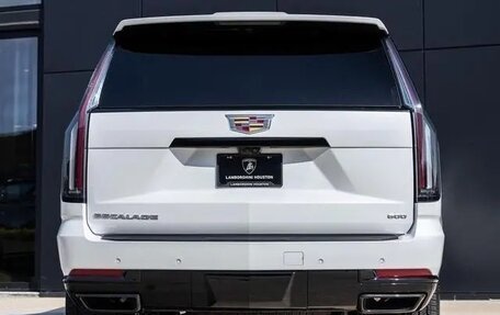 Cadillac Escalade V, 2025 год, 19 000 000 рублей, 8 фотография