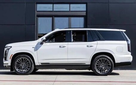 Cadillac Escalade V, 2025 год, 19 000 000 рублей, 5 фотография