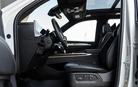 Cadillac Escalade V, 2025 год, 19 000 000 рублей, 11 фотография