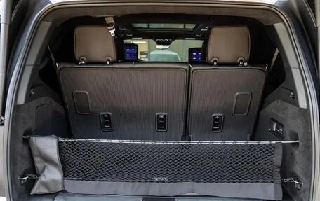 Cadillac Escalade V, 2025 год, 19 000 000 рублей, 20 фотография