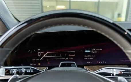 Cadillac Escalade V, 2025 год, 19 000 000 рублей, 16 фотография