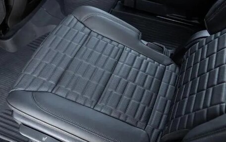 Cadillac Escalade V, 2025 год, 19 000 000 рублей, 19 фотография