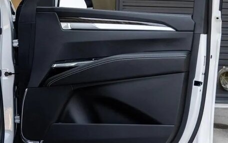 Cadillac Escalade V, 2025 год, 19 000 000 рублей, 34 фотография